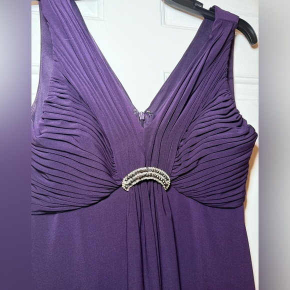 Jessica Howard Dresses & Skirts - Vintage Jessica Howard Purple Aline Dress Pleated V Neckline Rhinestones Sz 6P